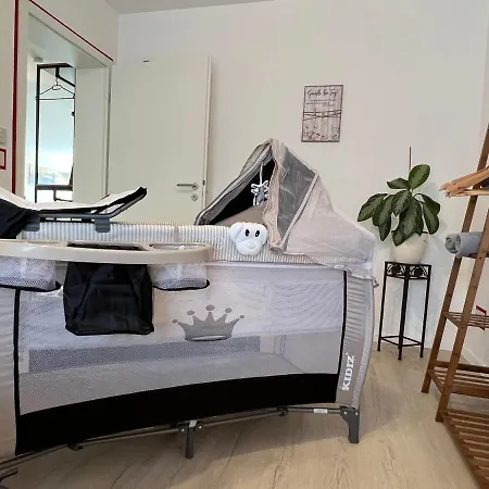 Golden Design Apartment, Zentral, Familie Und Business, 1000 Mbit Apartmán *